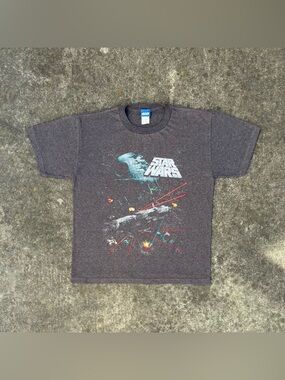 Y2K Star Wars Death Star Battle Graphic T-Shirt Boys Youth M Gray Disney Movie